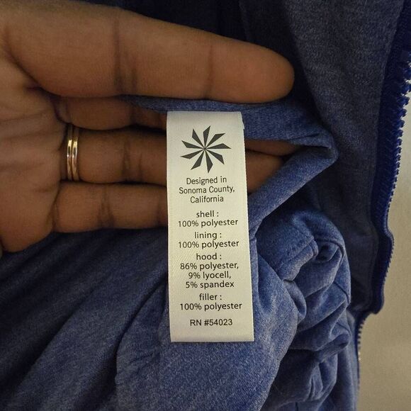 Athleta Hooded Puffer Vest Women’s Size Small Purple Lightweight Warm Zip Jacket - Picture 7 of 16